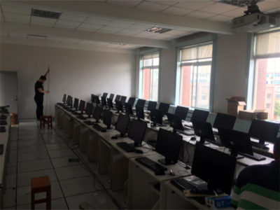 持續地努力,不懈地奮斗